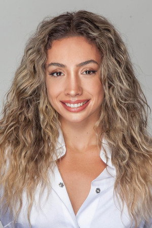 Nicole Marim portrait
