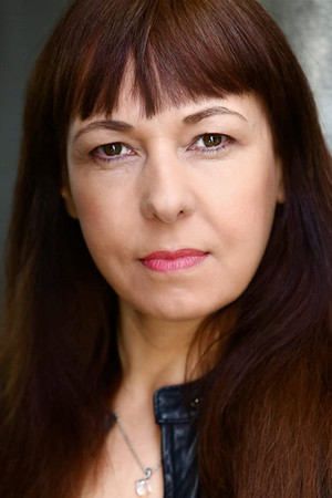 Sara Dee portrait