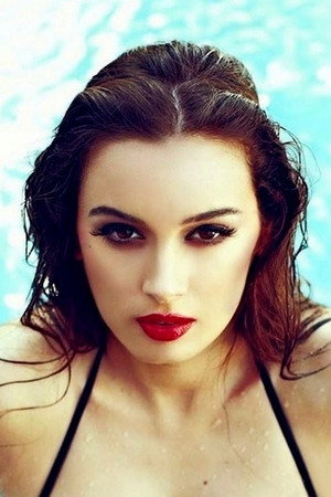 Evelyn Sharma portrait
