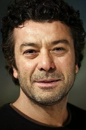 Uğur Çavuşoğlu portrait