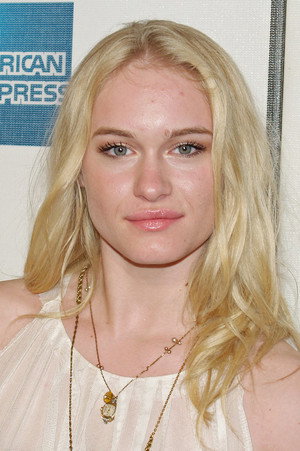 Leven Rambin portrait