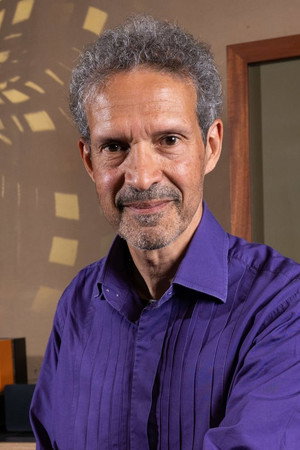 Mike Lindup portrait