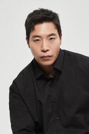 Tae Won-seok portrait