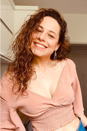 Aslı İnandık portrait