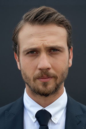 Aras Bulut İynemli portrait