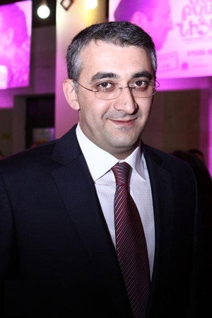 Mkrtich Arzumanyan portrait