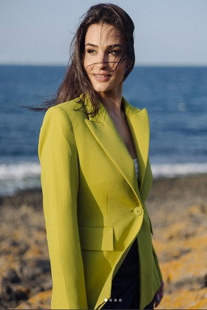 Asena Girişken portrait