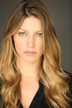 Jes Macallan portrait