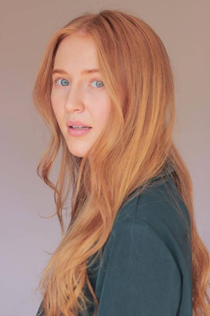Gina Stiebitz portrait