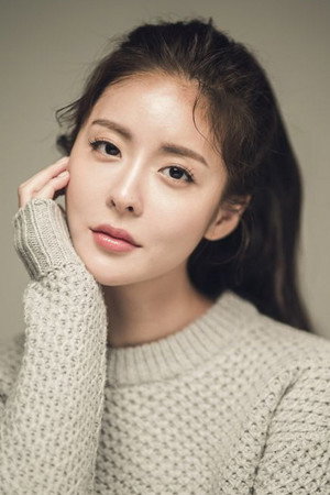 Jin Ye-sol portrait