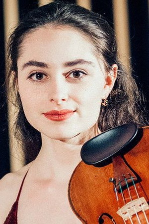 Esther Abrami portrait