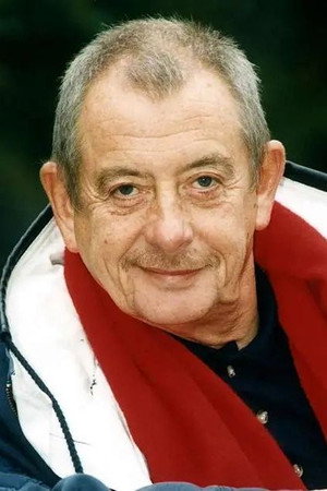 Derek Fowlds portrait