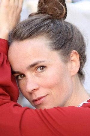 Julie Riis portrait