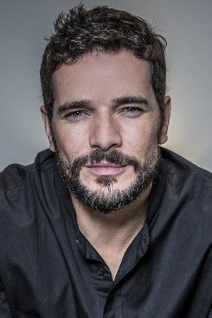 Daniel de Oliveira portrait