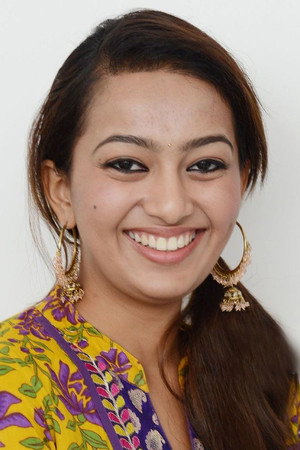 Ester Noronha portrait