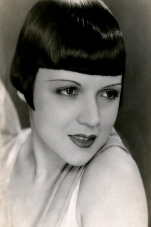 Beatriz Costa portrait