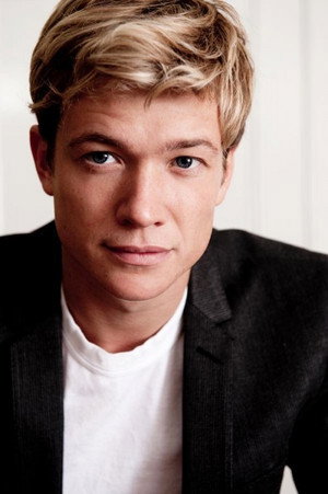 Ed Speleers portrait