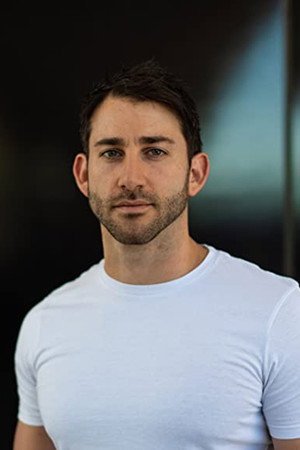 Matt Theo portrait