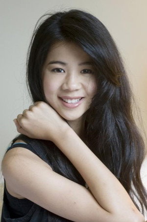 Leah Lewis portrait