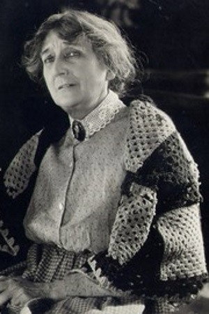 Tempe Pigott portrait