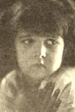 Lorna Volare portrait