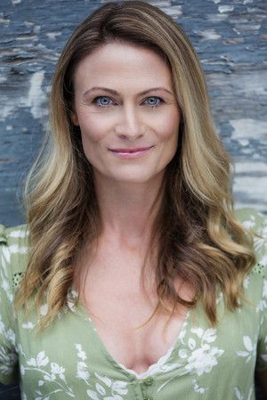 Carolyn Dante portrait