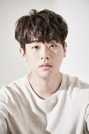 Park Jeong-min portrait