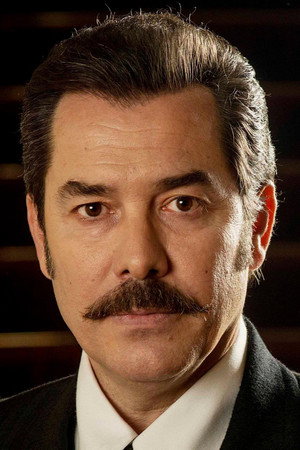 Fikret Kuşkan portrait