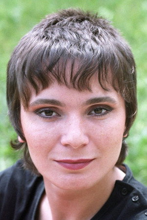 Éva Igó portrait