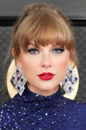 Taylor Swift portrait