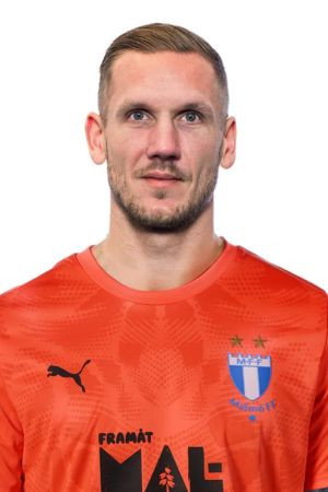 Robin Olsen portrait