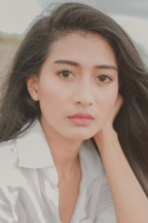 Fitrie Rachmadhina portrait