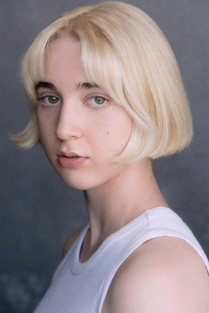 Maisie Ayres portrait