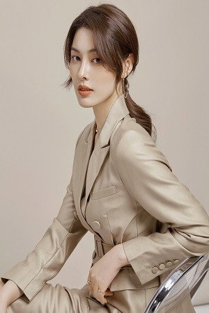 Huang Ziling portrait