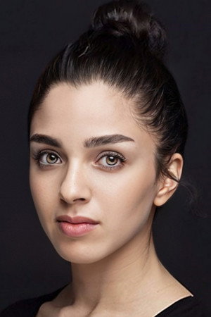 Begüm Akkaya portrait