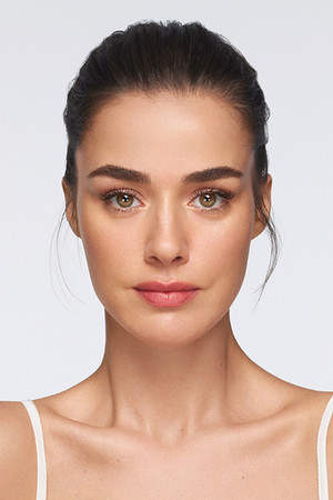 Bensu Soral portrait