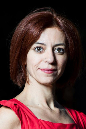 Lili Tegou portrait
