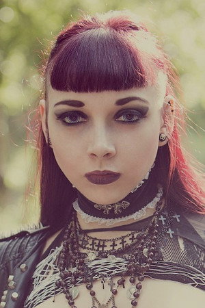Leah Obscure portrait