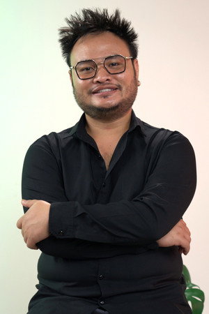 Vinh Râu portrait