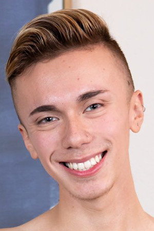Carter DelRey portrait