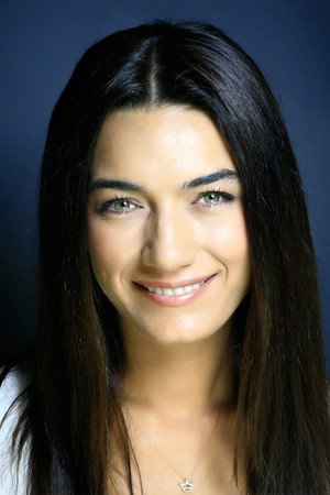Hande Subaşı portrait