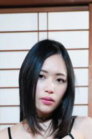 Shiori portrait