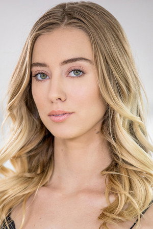Haley Reed portrait