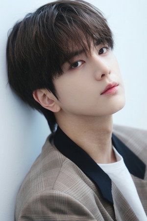 Younghoon portrait