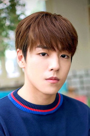 Lee Hyun-woo portrait
