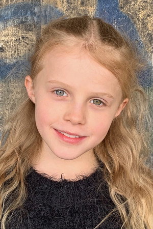 Alyla Browne portrait