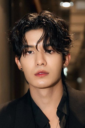Siraphop Manithikhun portrait