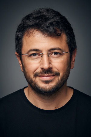 Yalçın Avşar portrait