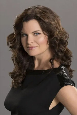Heather Tom portrait