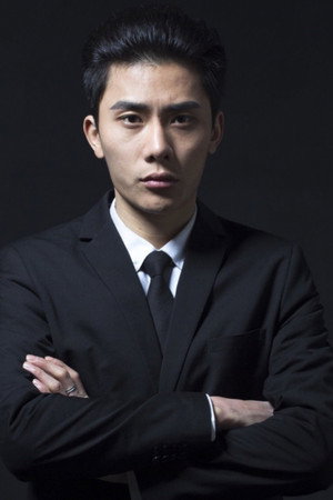 Li Shuo portrait